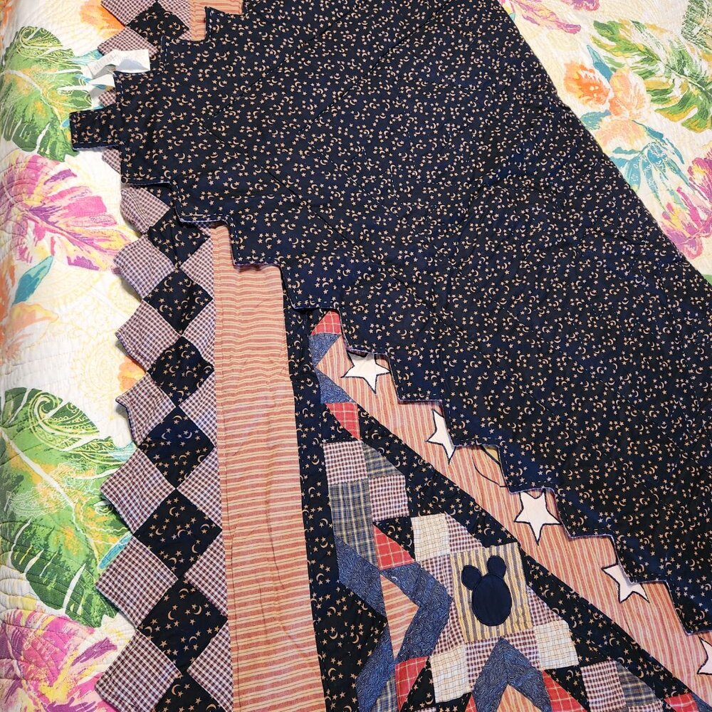 VTG Disney Mickey Minnie Mouse Cotton Patchwork Quilt Wallhanger - Picture 8 of 11